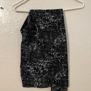 Tall and curvy Lularoe leggings
